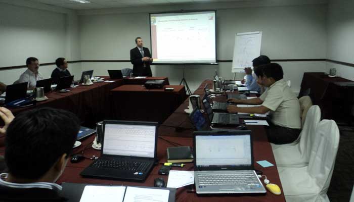 Curso: Análisis de Transitorios Electromagnéticos EMT - 24 y 25 de Octubre 2011
