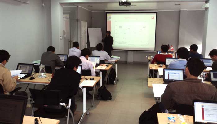 Seminario XVI: Curso de Estabilidad de Sistemas Eléctricos de Potencia - 18 y 19 de Noviembre de 2013