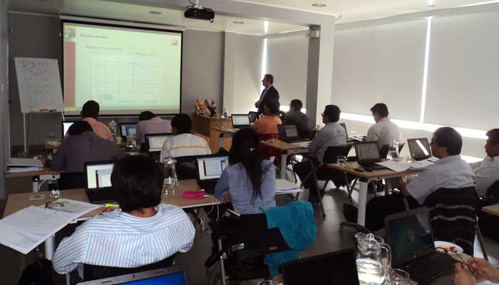 Seminario XVI: Curso de Modelado Dinamico DSL - 20 y 21 de Noviembre de 2013